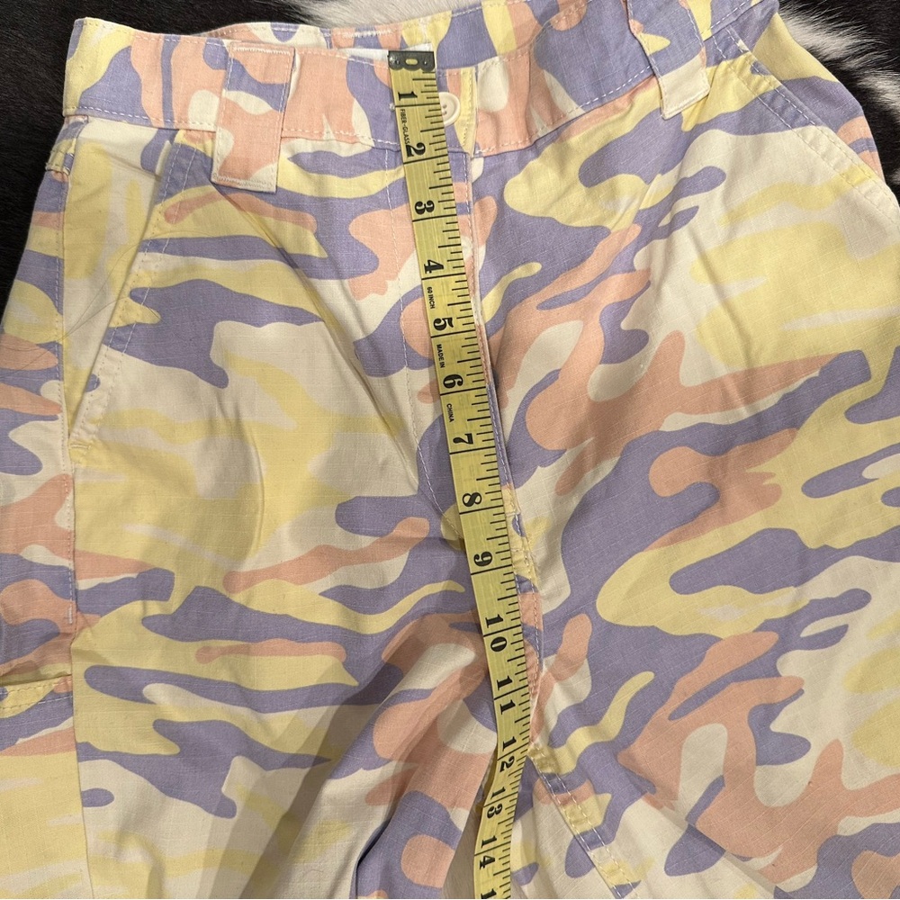Topshop high rise straight leg utility pants in pastel camo print size 4 - Picture 12 of 13